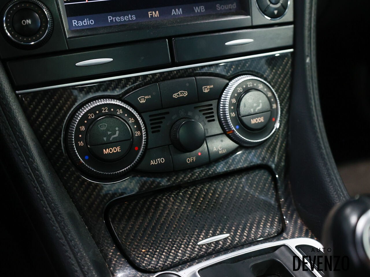 2009 Mercedes-Benz Classe-SL Red Saint-Eustache - photo #15
