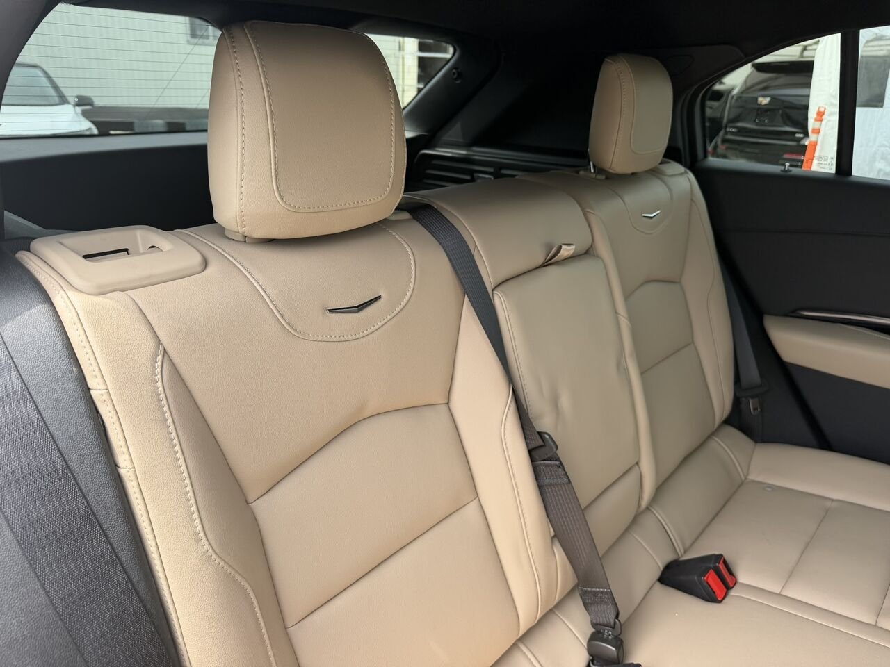 2024 Cadillac XT4 LURURY AWD FINANCEMENT À PARTIR DE 3.99% White Laval - photo #15