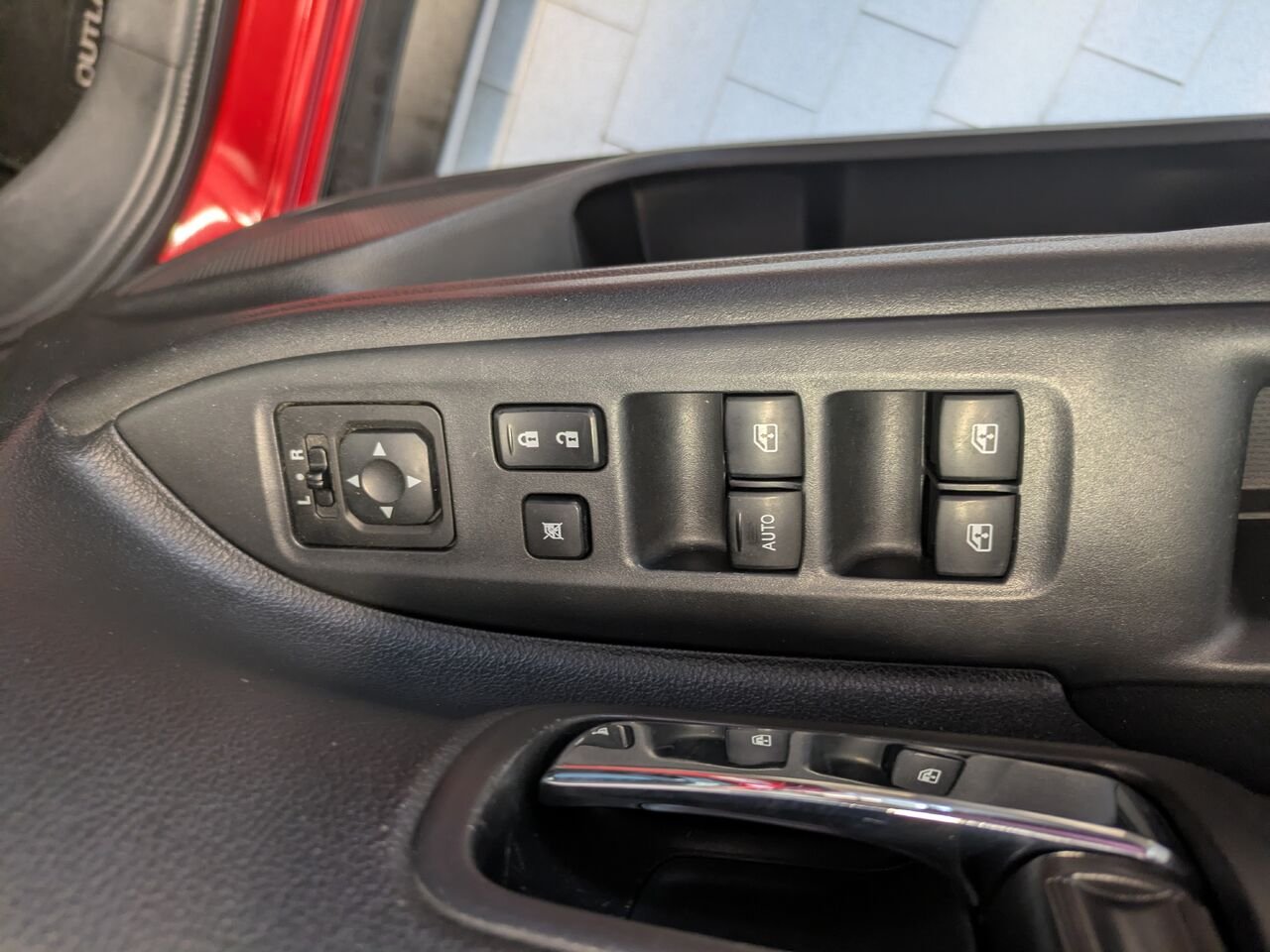 Mitsubishi Outlander 2018 Rouge Gatineau - photo #5