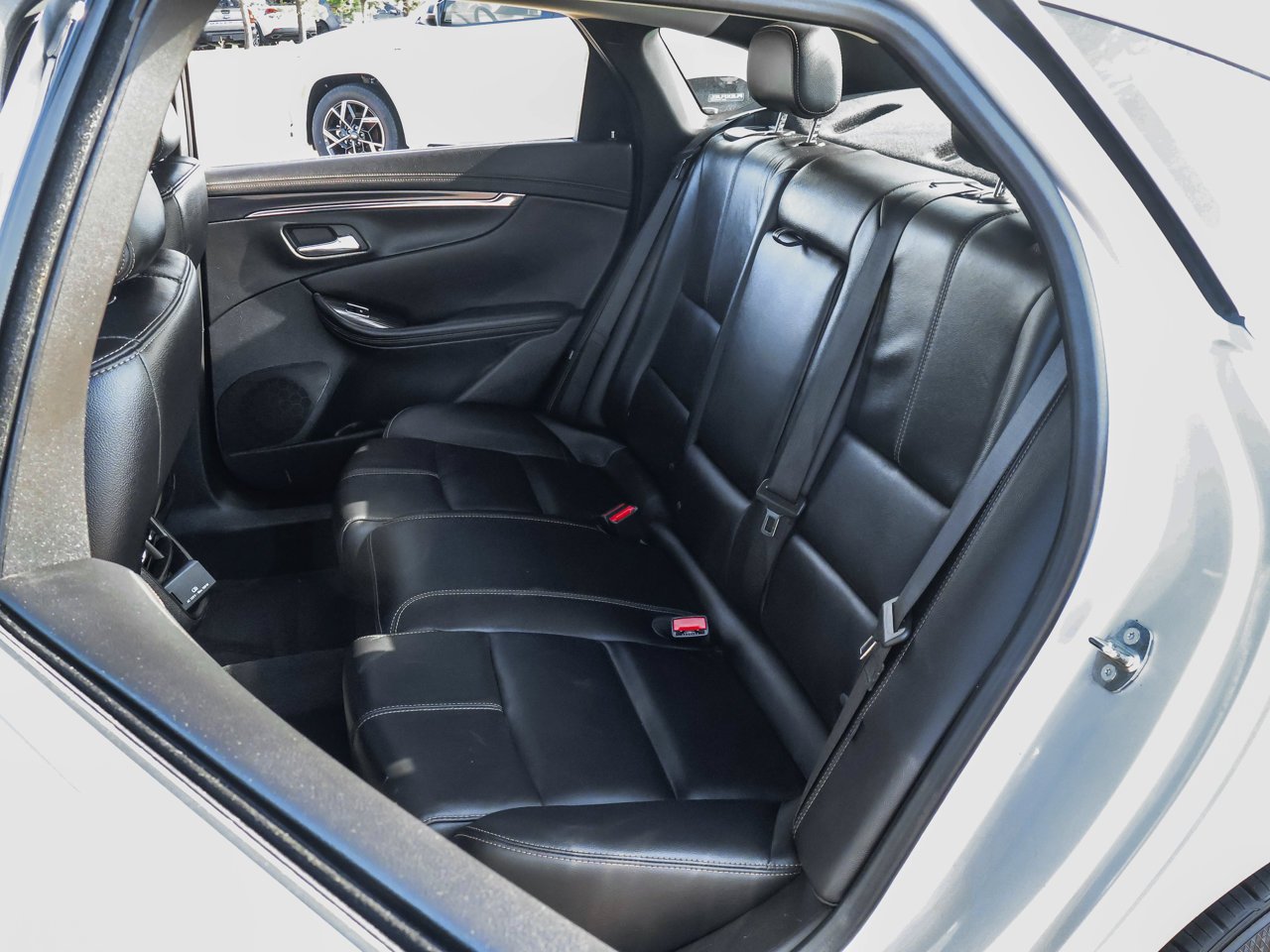 2017 Chevrolet Impala 4dr Sdn LT w/1LT Grey Sherwood Park - photo #15
