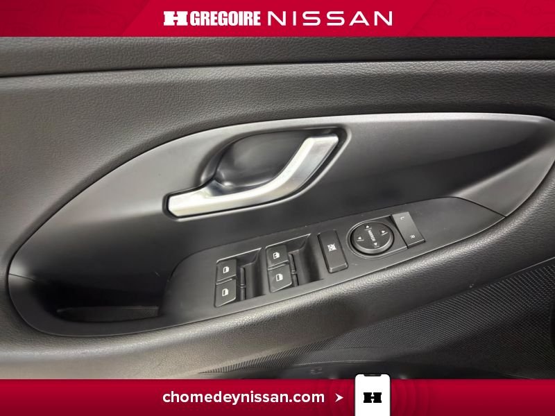 Hyundai Elantra 2018 Noir Laval - photo #13