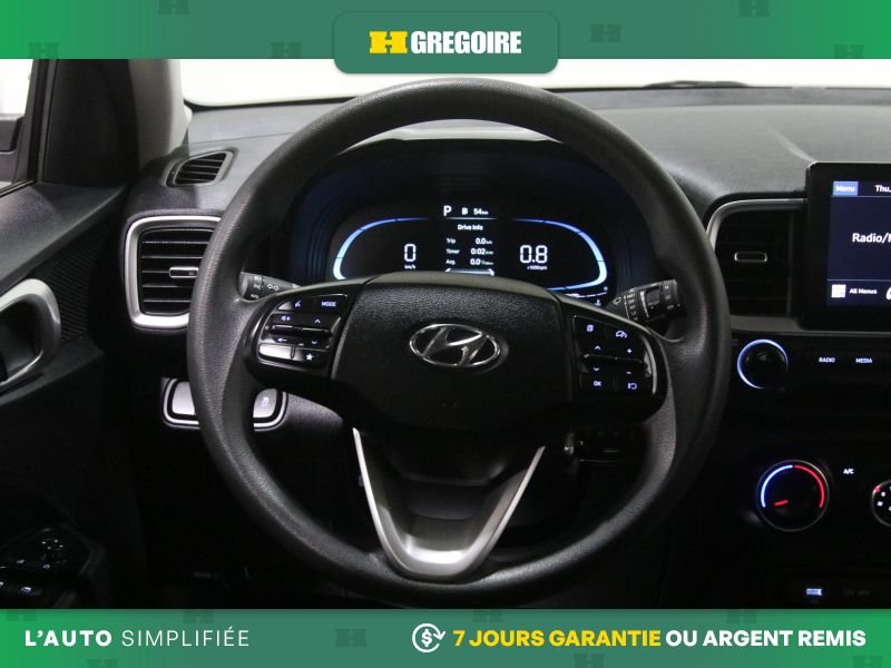 2024 Hyundai Venue White Blainville - photo #18