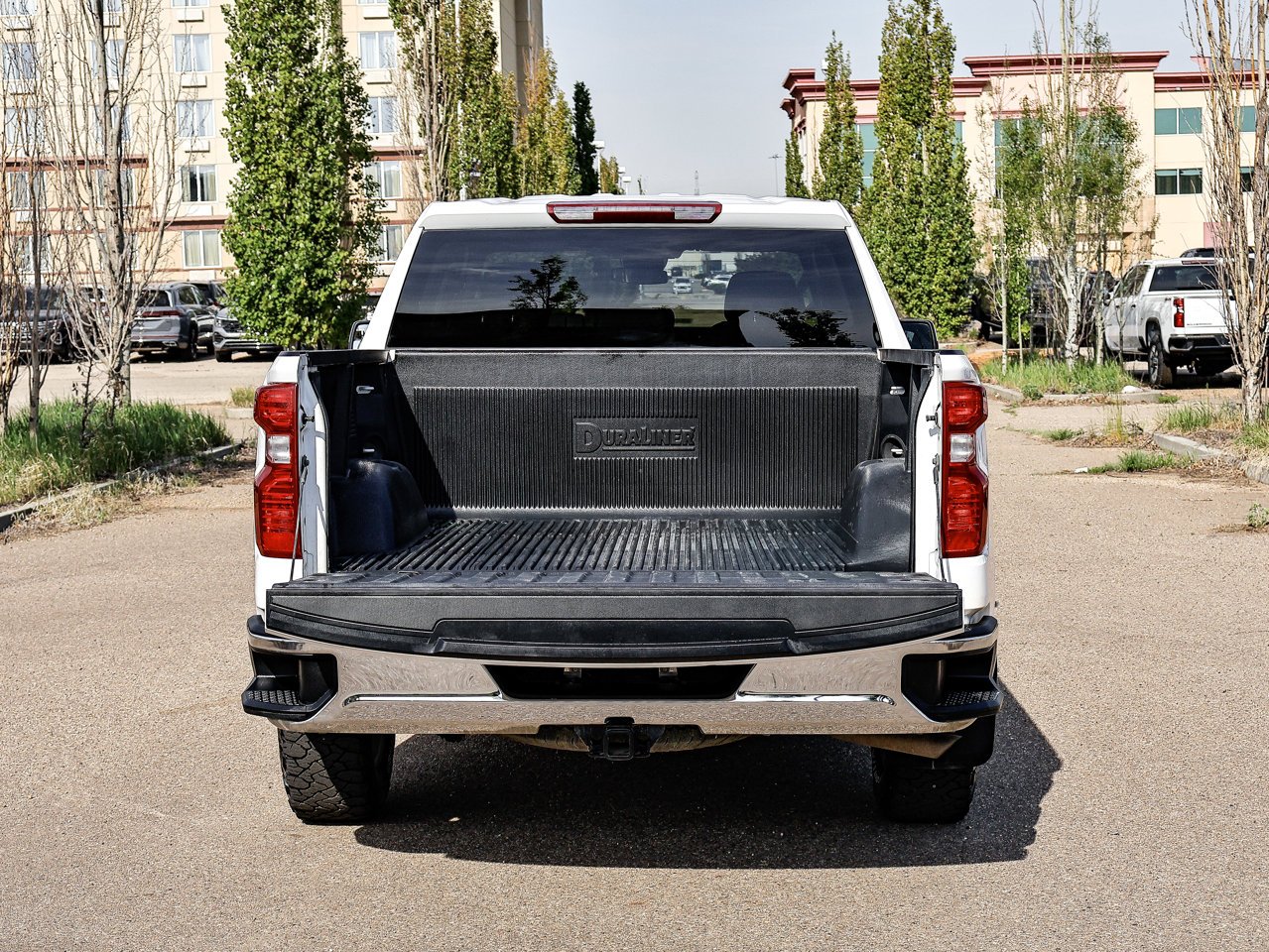2025 Chevrolet Silverado 1500 4WD Crew Cab 147 LT White Sherwood Park - photo #14