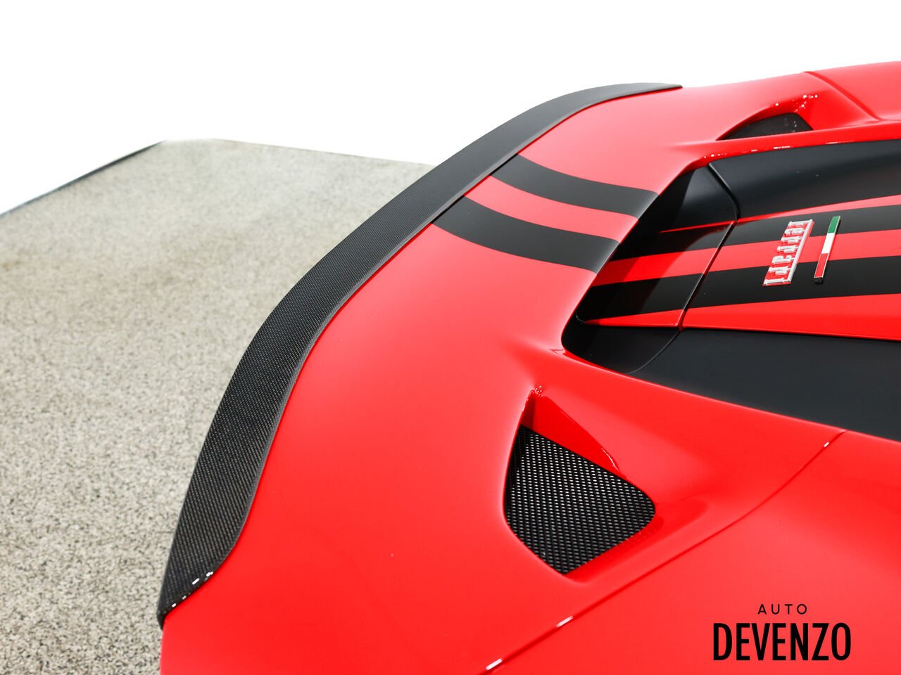 Ferrari F8 Spider 2023 Rouge Saint-Eustache - photo #6