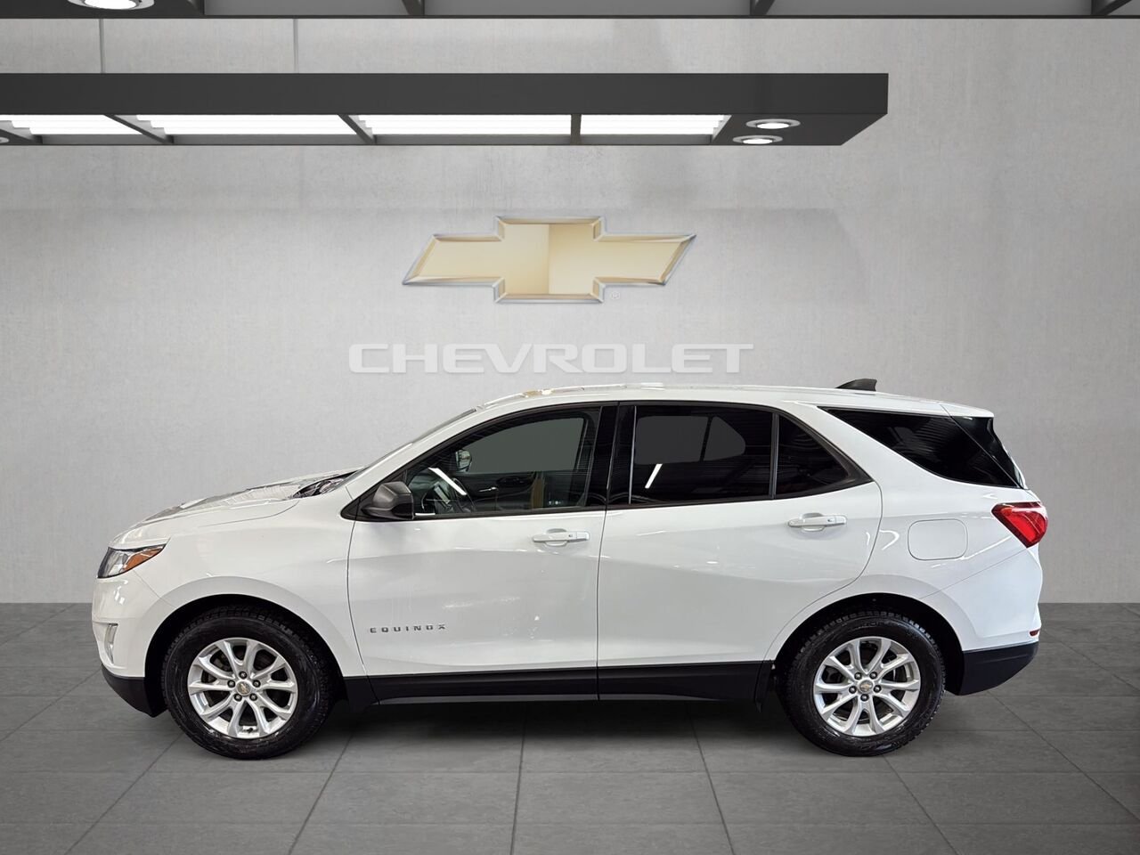 2018 Chevrolet Equinox LS White Saint-Hyacinthe - photo #4