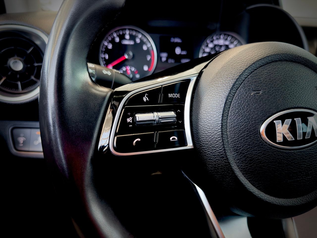 2020 Kia Forte White Notre-Dame-des-Prairies - photo #21