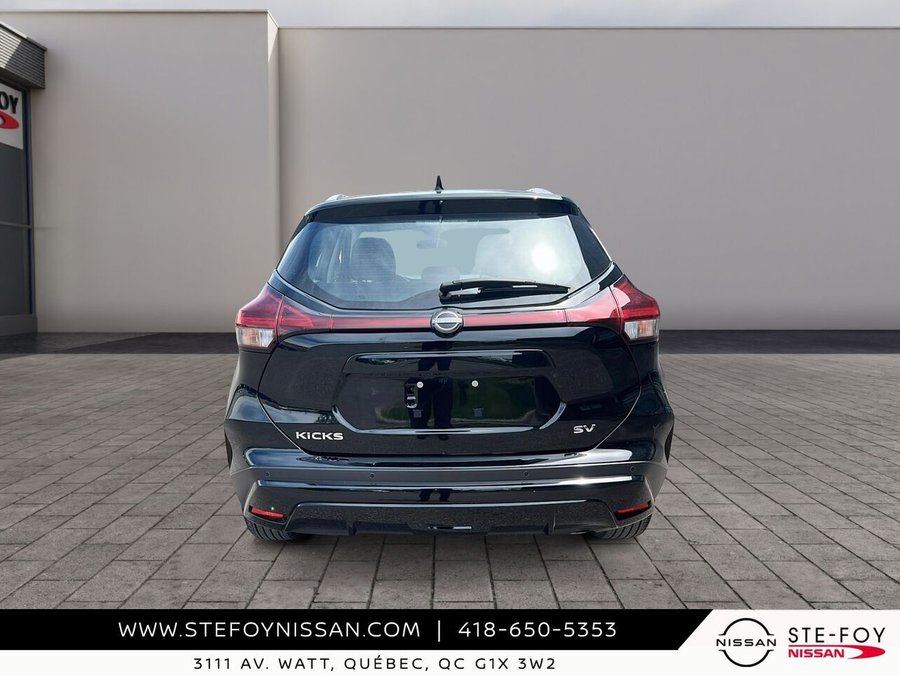 2024 Nissan Kicks SV 2024 Black