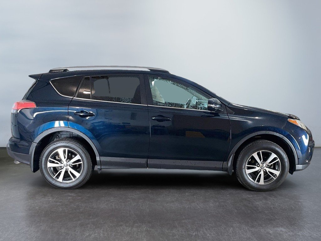Toyota RAV4 AWD XLE 2018 Noir Rouyn-Noranda - photo #7