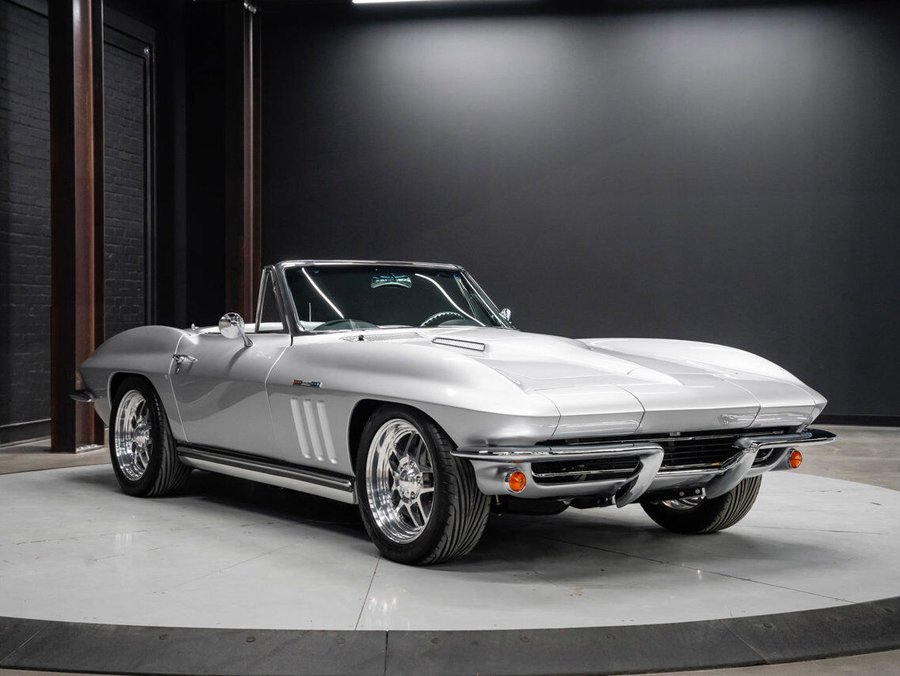 1965 Chevrolet Corvette 1965 Silver
