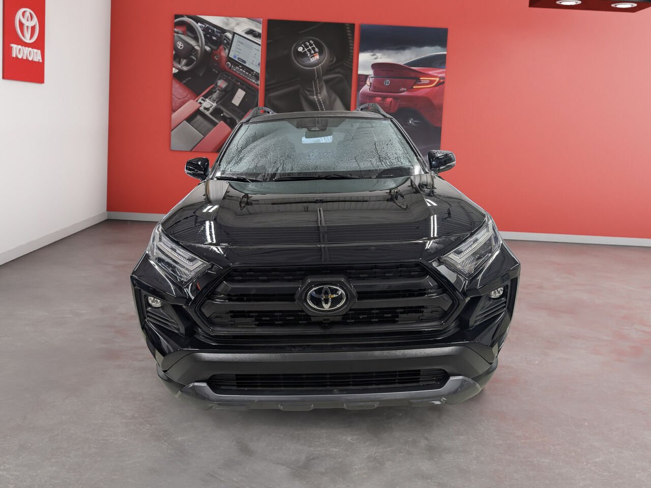 Toyota RAV4 Trail OFFROAD/SIÈGES CHAUFFANTS/TOIT OUVRANT/VOLANT CHAUFFANT/AC BIZONE 2022 Noir minuit métallisé Sherbrooke - photo #1
