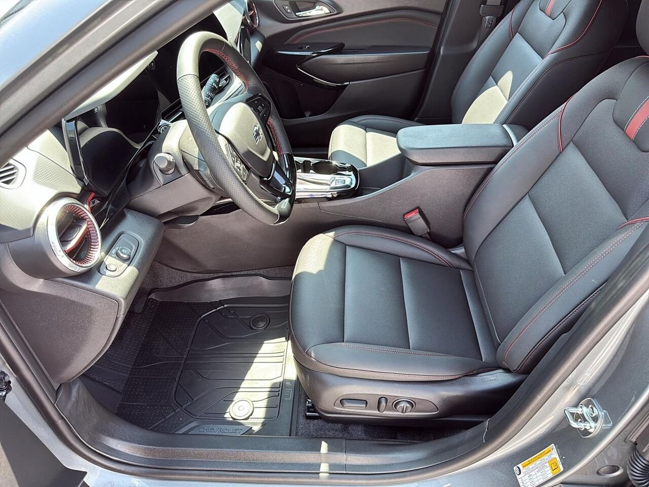 2026 Chevrolet Trax 2RS 4 portes TA STERLING GRAY METALLIC Saint-Hyacinthe - photo #8