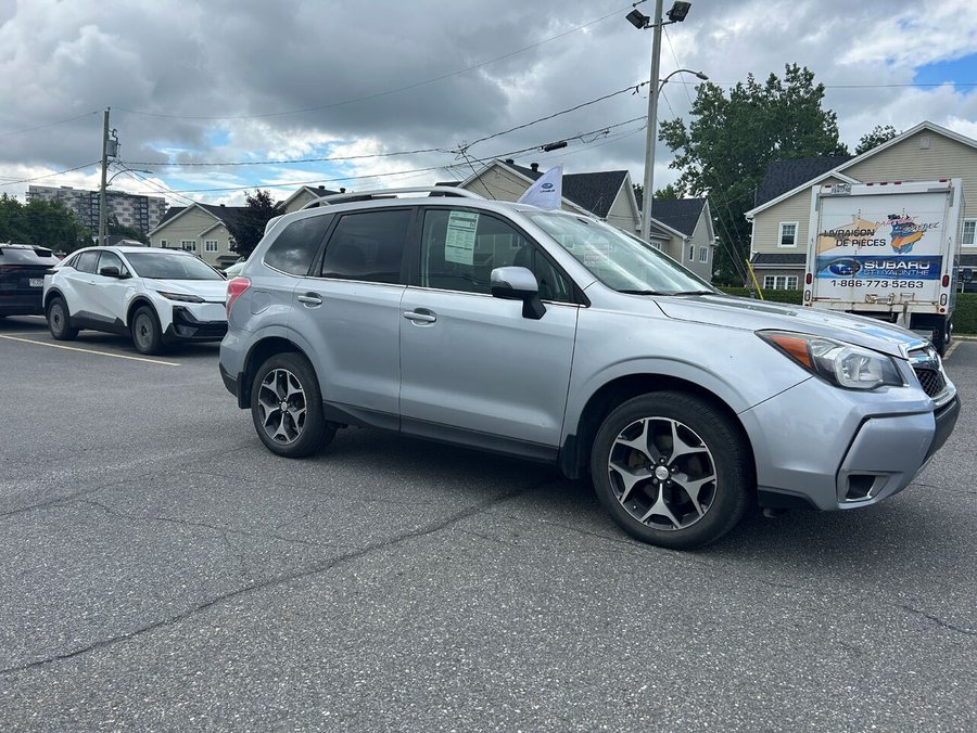 Subaru Forester Familiale 5 portes 2.0XT Groupe Tourisme 2014 Argent