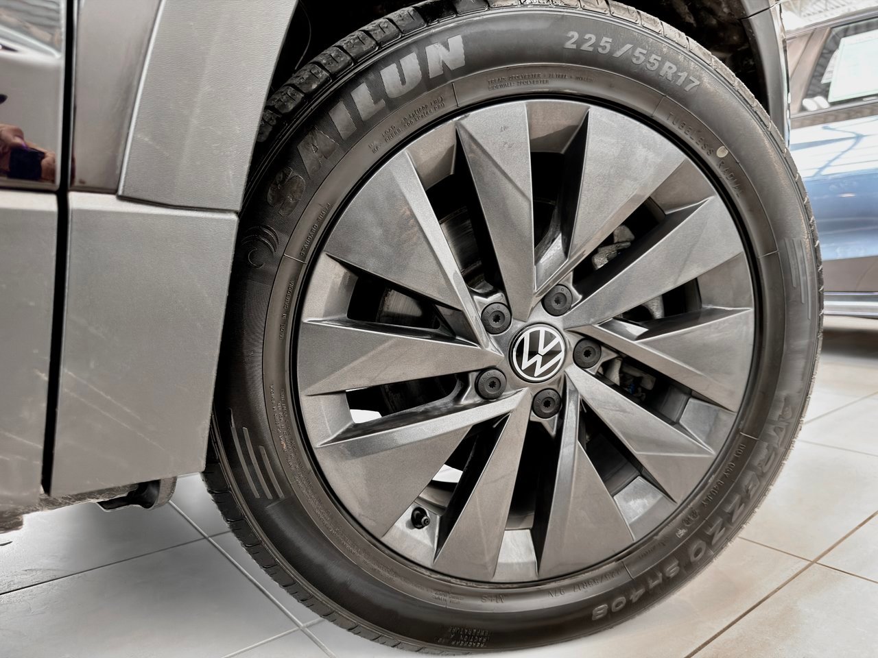2022 Volkswagen Taos Black Notre-Dame-des-Prairies - photo #12