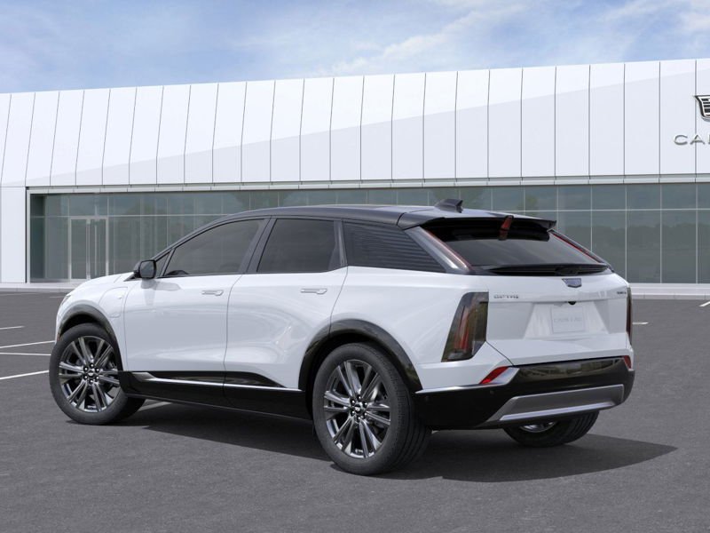 CADILLAC OPTIQ Sport haut de gamme 4 portes 2026 Blanc éclatant, triple couche