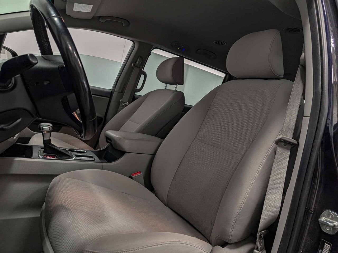 2020 Kia Sedona LX TA Blue Sherbrooke - photo #8