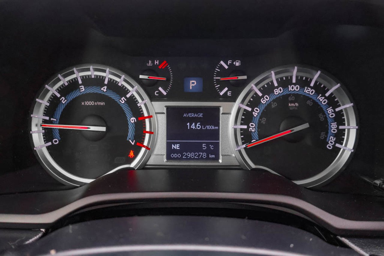 2014 Toyota 4Runner 4WD 4dr V6 SR5 Grey Sherwood Park - photo #20