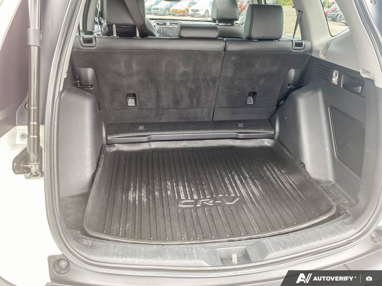 2019 Honda CR-V 2HKRW2H94KH130664 White Mirabel - photo #14