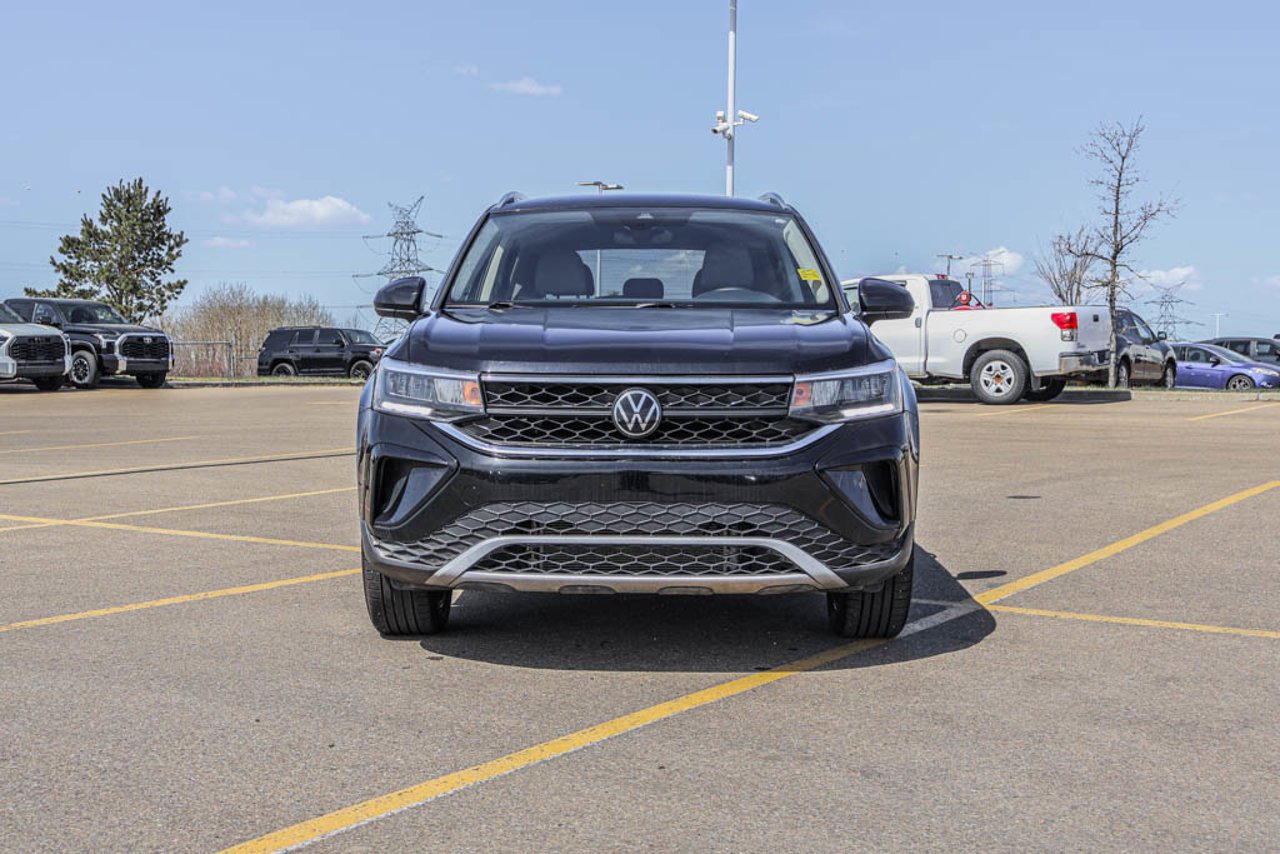 2024 Volkswagen Taos Comfortline 4MOTION Black Sherwood Park - photo #2