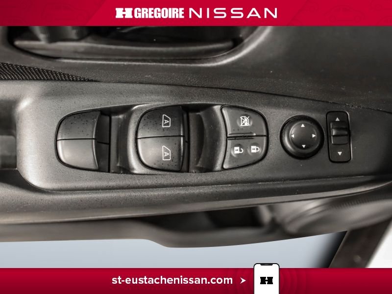 2024 Nissan Kicks White Laval - photo #23