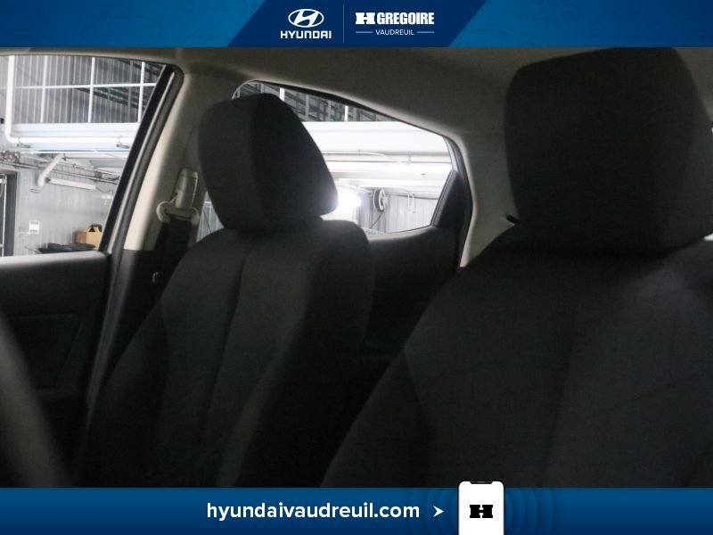2011 Mazda 2 Silver Blainville - photo #13