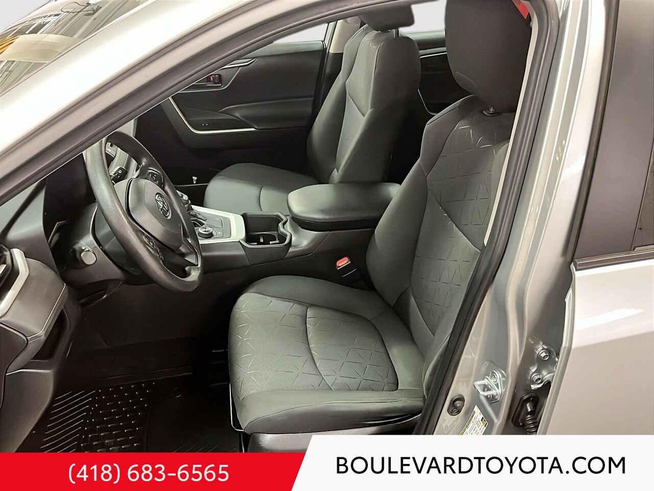 Toyota RAV4 99635A-107 | hybride LE TI 2023 Argent Québec - photo #8
