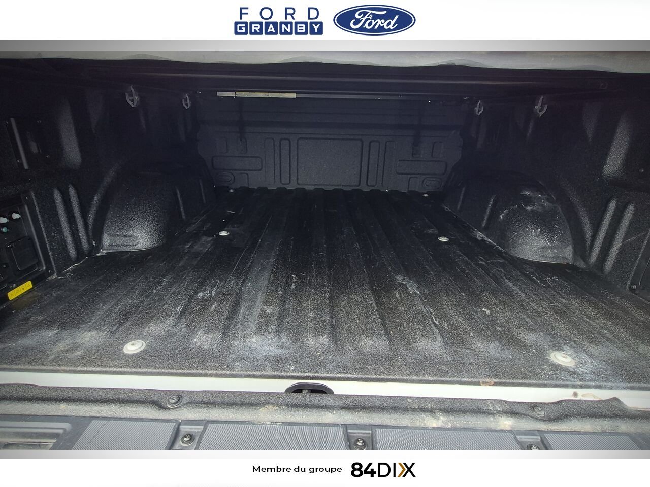 2024 Ford F-150 Lightning White Granby - photo #10