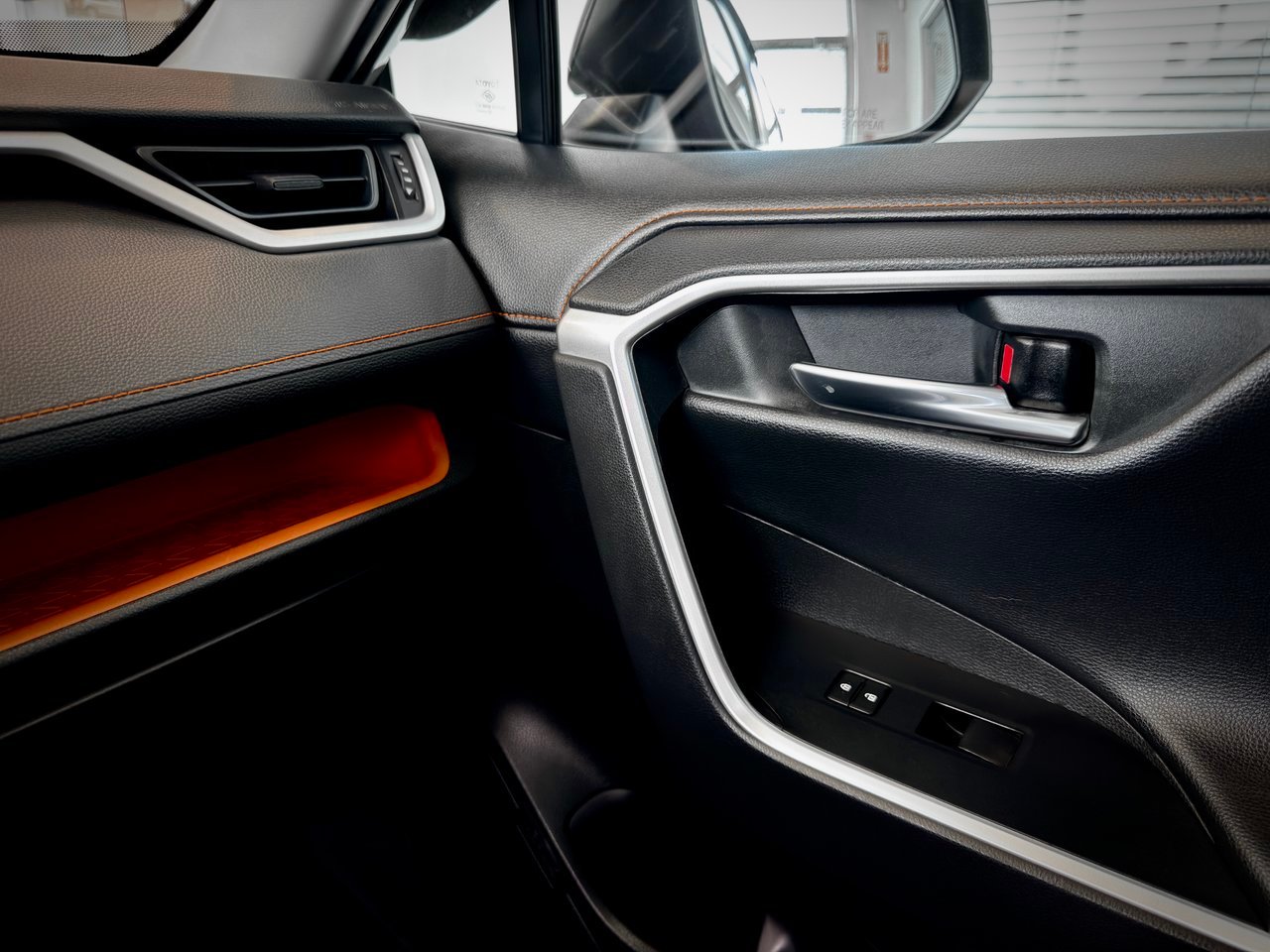 2020 Toyota RAV4 gray Notre-Dame-des-Prairies - photo #36