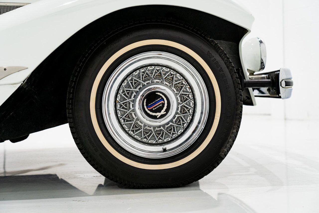 1981 Phillips Motor Car Berlina Coupe Only 1 of 78 produced. Very rare | PRIX EN USD White Montreal - photo #42