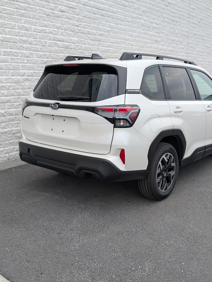 2026 SUBARU Forester TOURING Crystal White Pearl Saint-Hyacinthe - photo #1