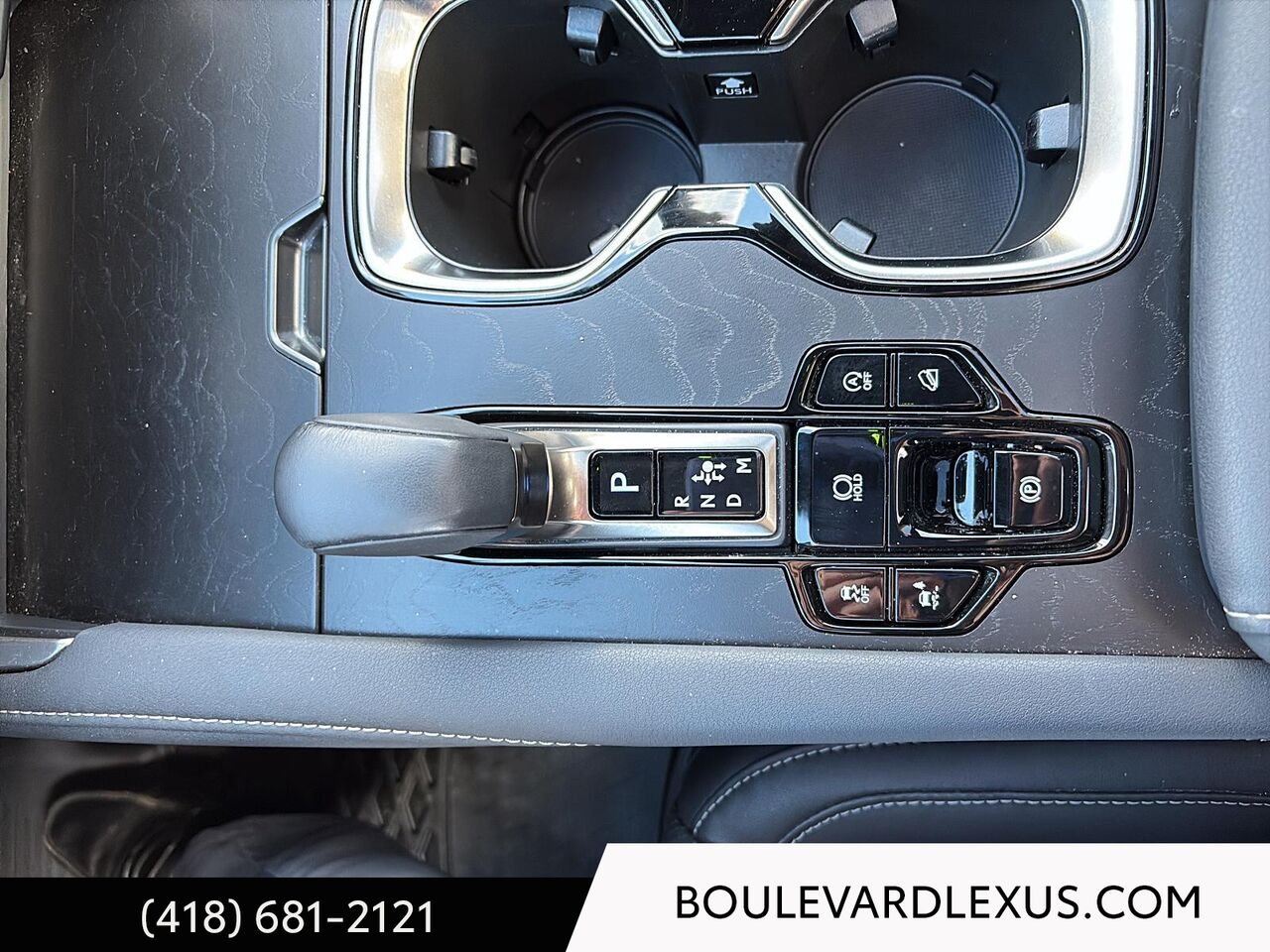 Lexus RX 601132 2024 Rouge Québec - photo #16