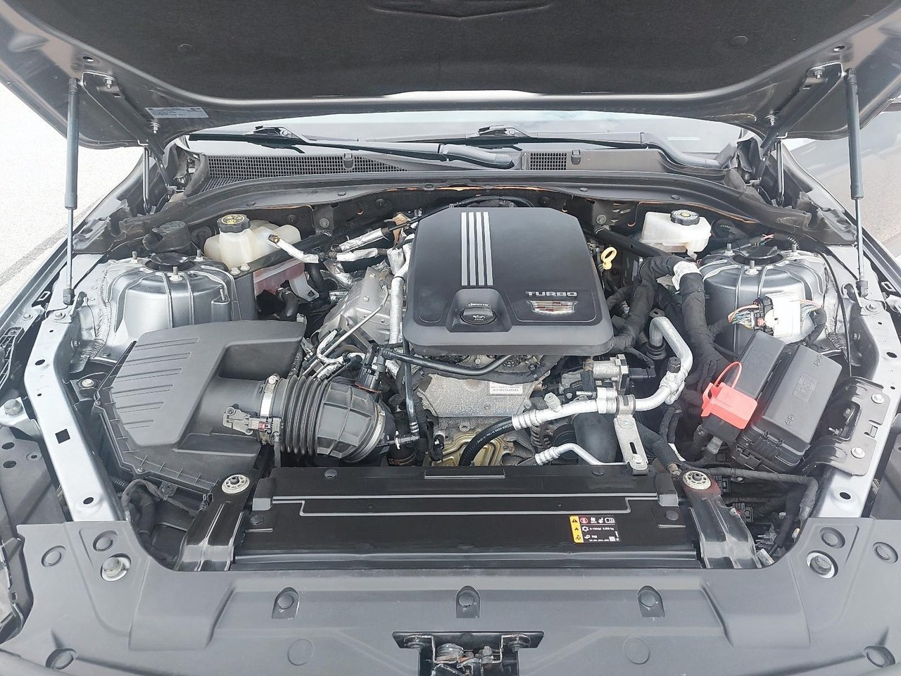 Cadillac CT5 NIV 1G6DU5RK0N0111035 2022 Argent Baie-Comeau - photo #7