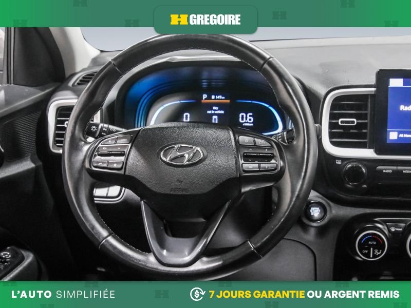 2024 Hyundai Venue Silver Laval - photo #18