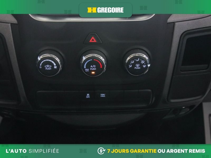 Ram 1500 820283 | ST 4WD AUTO A/C MAGS CAM RECUL BLUETOOTH 2019 Gris Laval - photo #15