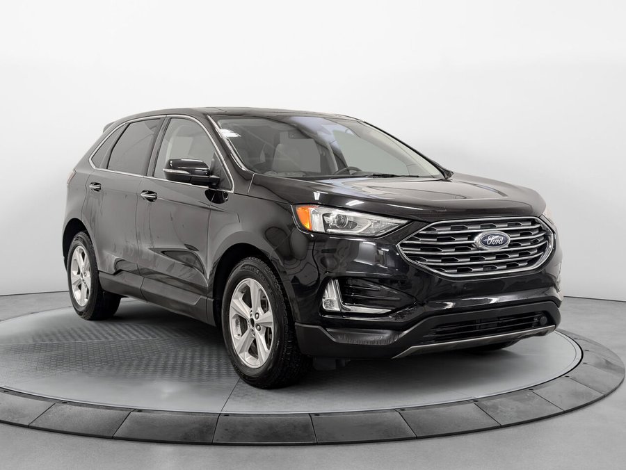 Ford Edge AWD Titanium Toit Pano Volant et Sièges Chauffants 2021 Autre