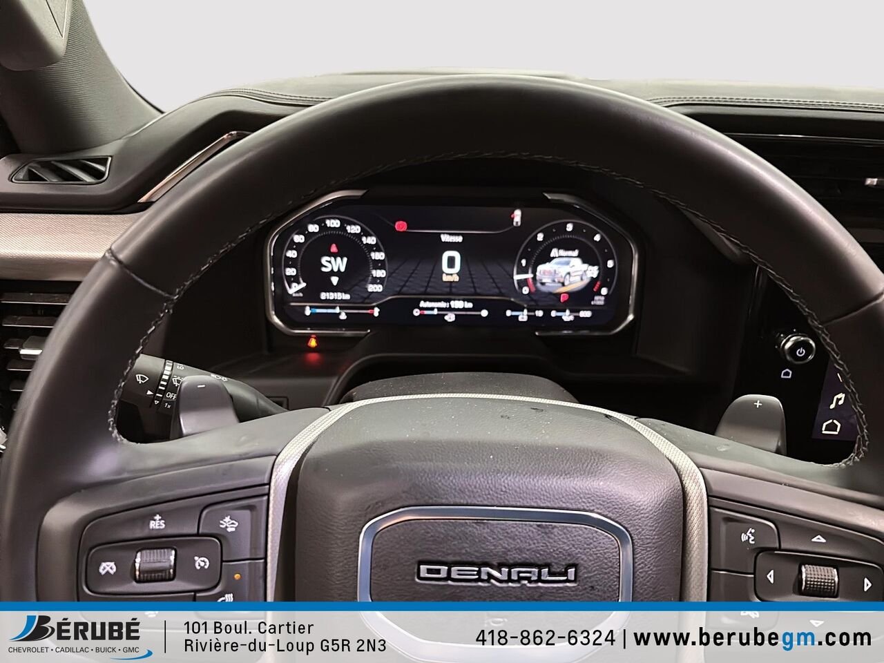 2024 GMC 1500 4RM, CAISSE COURTE, CAB. MULTIPLAC Denali cabine multiplace 4RM 147 po Red Rivière-du-Loup - photo #13