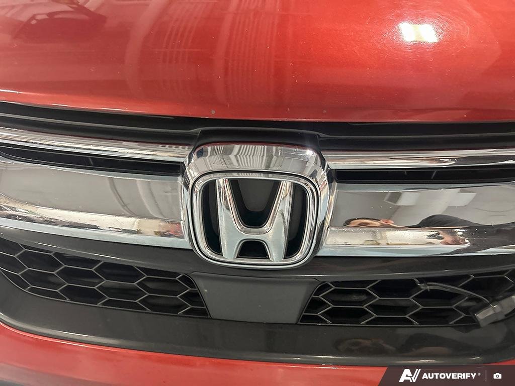 2019 Honda CR-V 2601781A | Touring Red Edmonton - photo #8