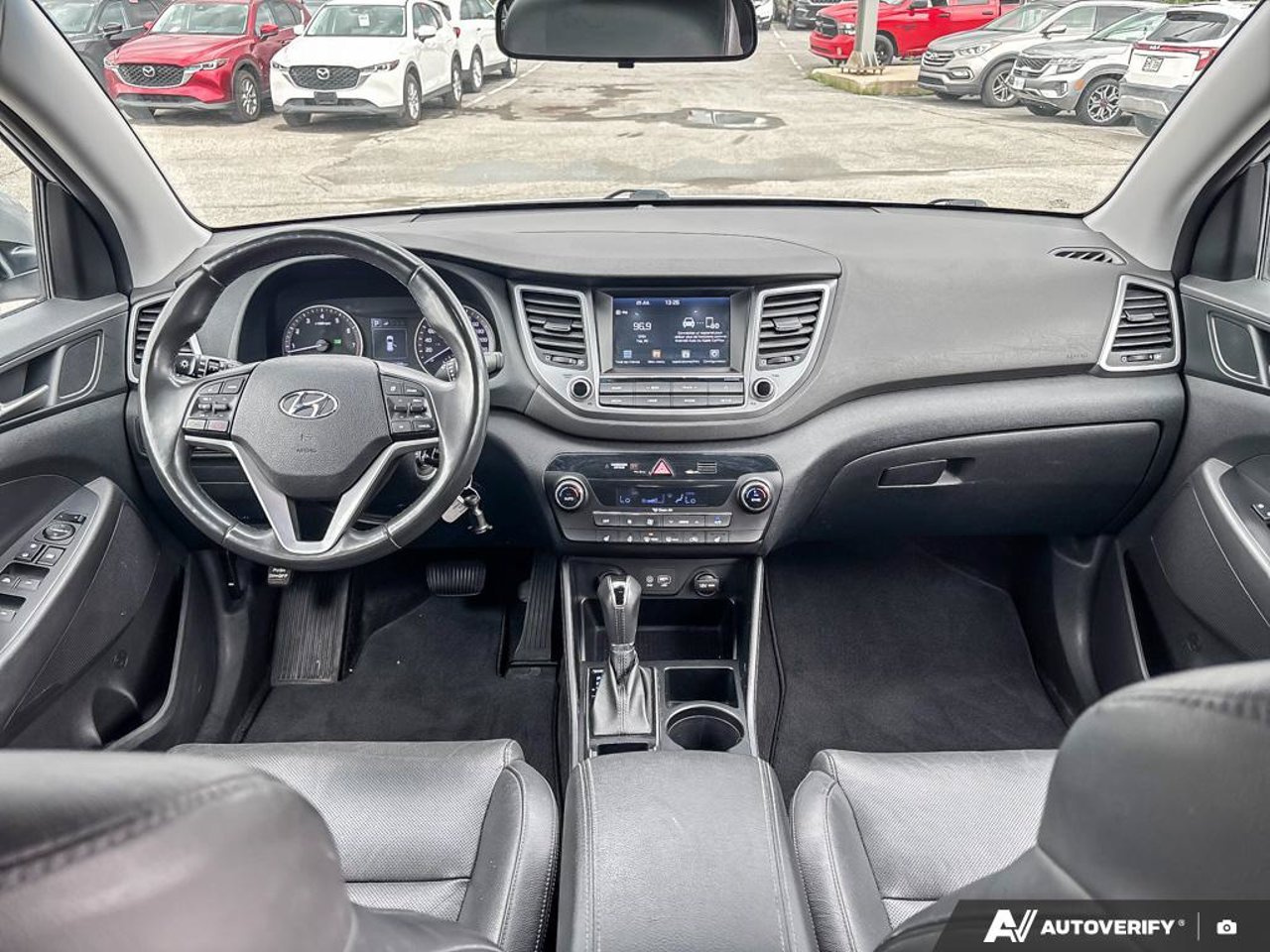 Hyundai Tucson KM8J3CA42JU790048 2018 Gris Mirabel - photo #27