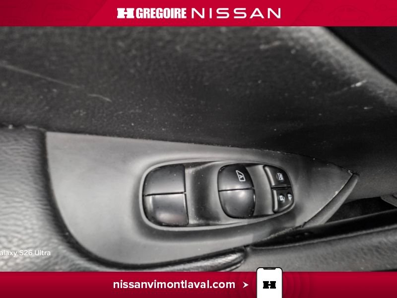 2016 Nissan Rogue Silver Laval - photo #17