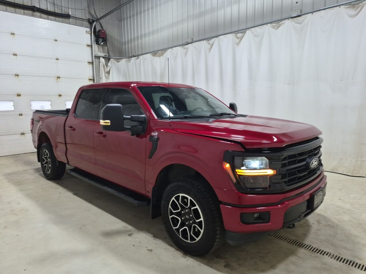2024 Ford F-150 Red Saint-Eustache - photo #1