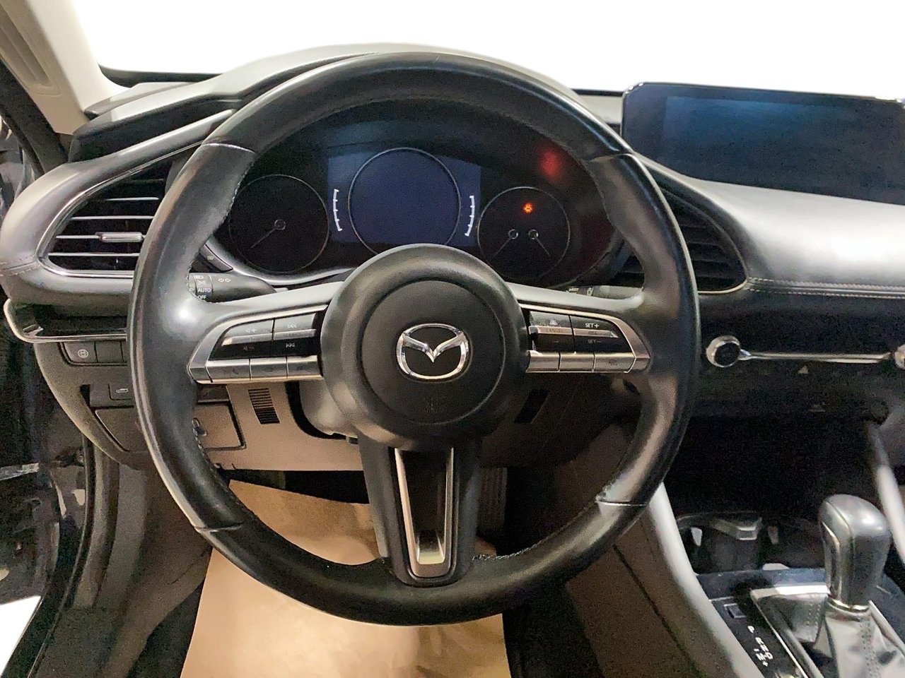 2019 Mazda Mazda3 VIN JM1BPACL5K1113603 Black Baie-Comeau - photo #12