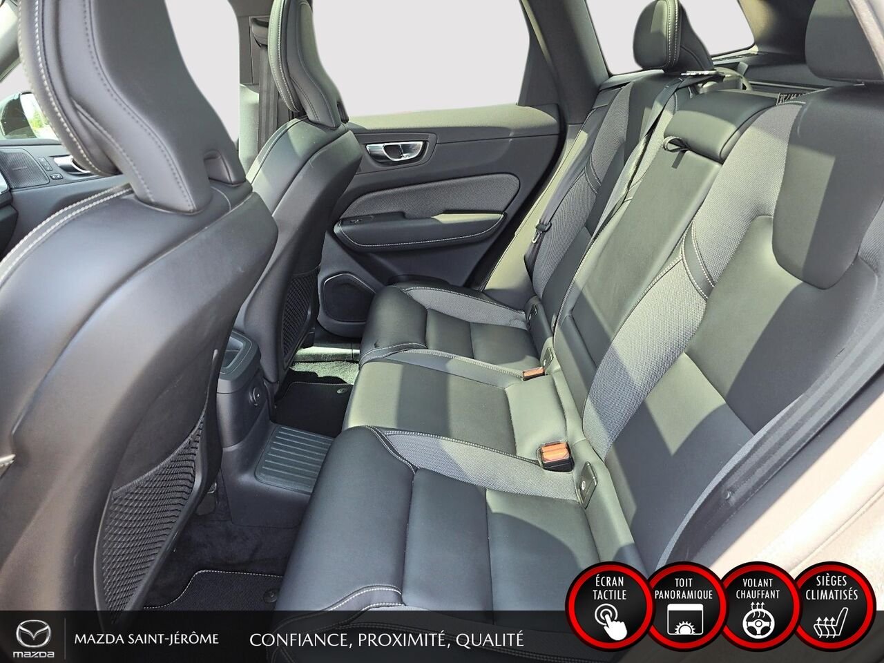 2022 Volvo XC60 Recharge T8 R-Design hybride rechargeable | POLESTAR | TOIT PANORAMIQUE | AWD | CUIR | Black Saint-Jérôme - photo #22