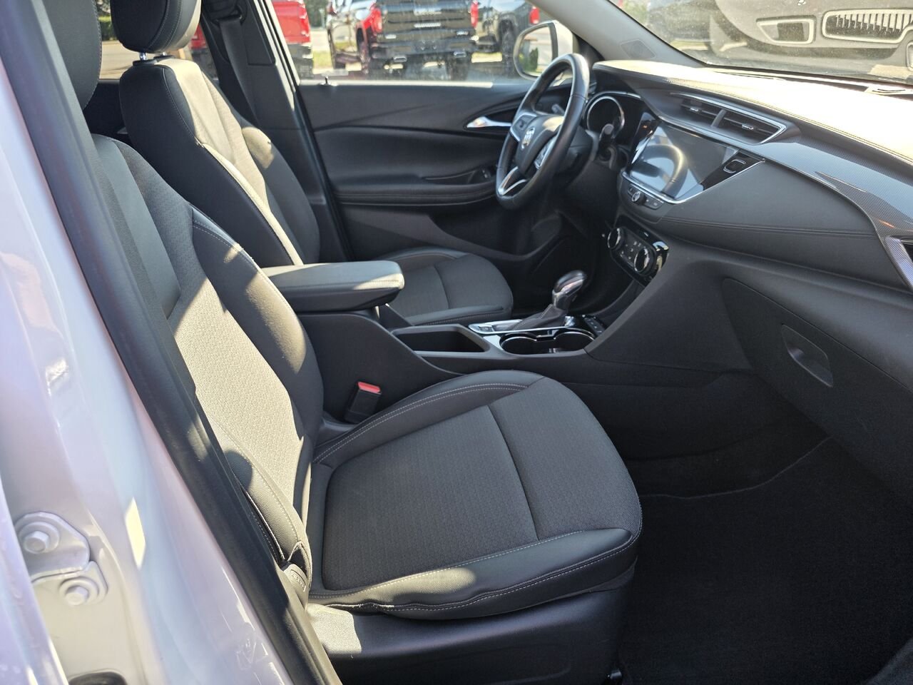 2022 Buick Encore GX Preferred White Rouyn-Noranda - photo #19