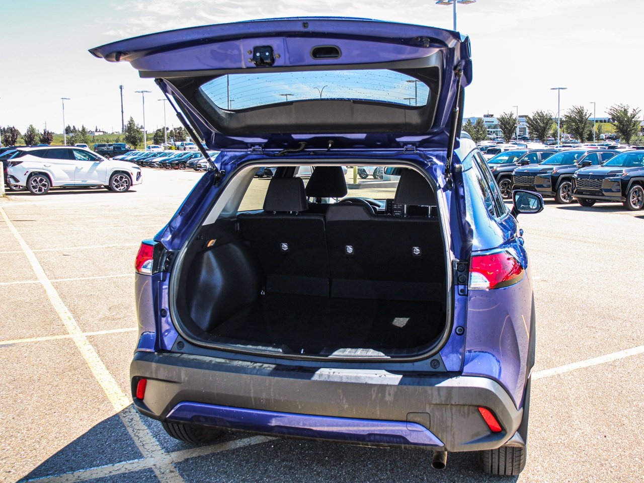2022 Toyota Corolla Cross LE AWD Blue Sherwood Park - photo #7