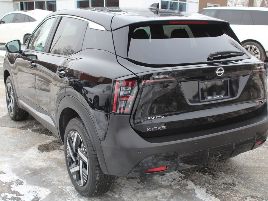 2025 Nissan Kicks 2025 Black