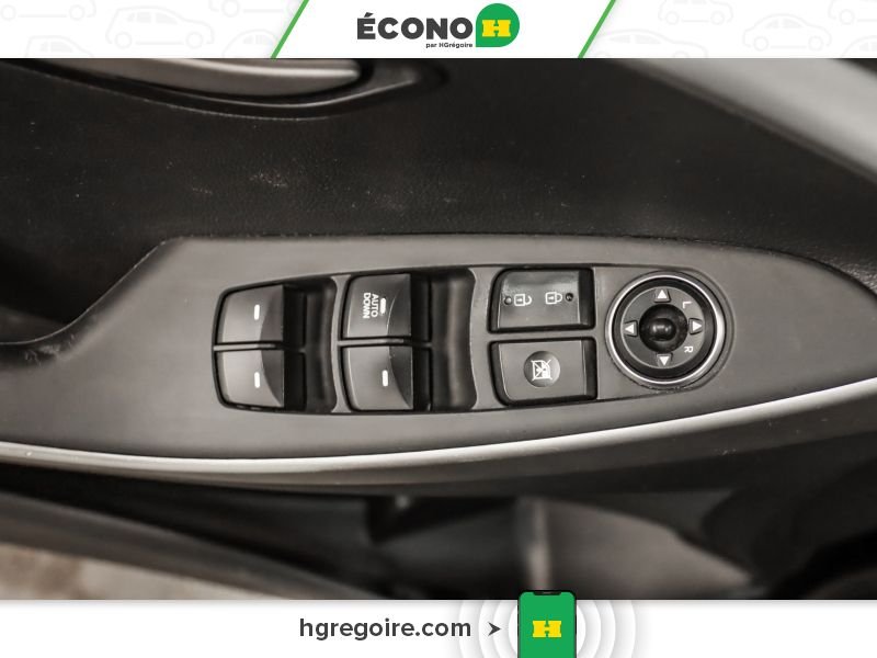 2014 Hyundai Elantra Black Laval - photo #17