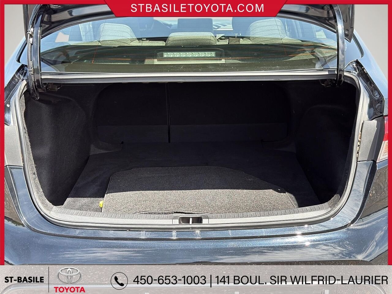 2024 TOYOTA Corolla Hybrid Midnight Black Metallic Saint-Basile-le-Grand - photo #8