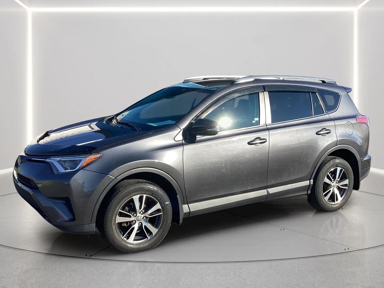 Toyota RAV4 2018 Gris Gatineau - photo #0