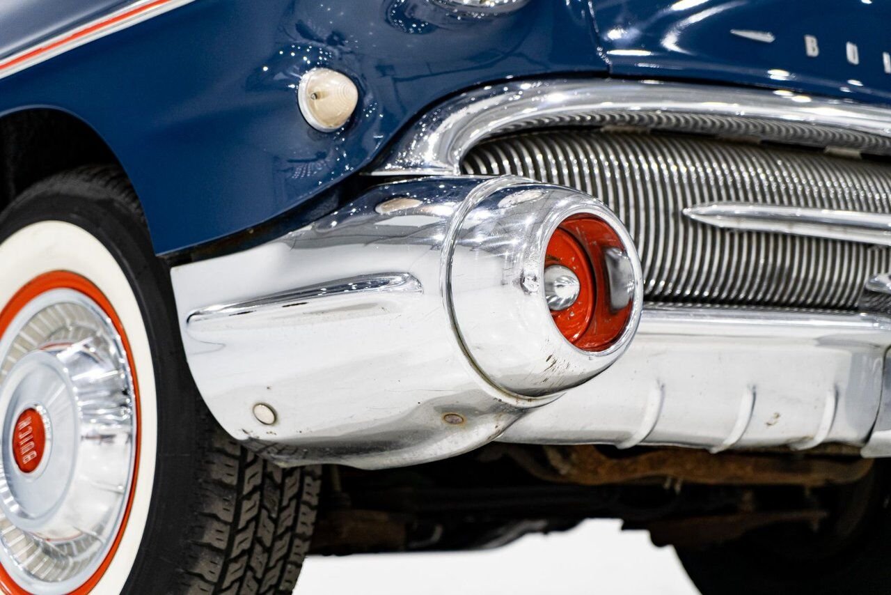 Buick Special 364/300HP NailHead 1 of only 2,056 | PRICE IN USD 1957 Bleu Montréal - photo #28