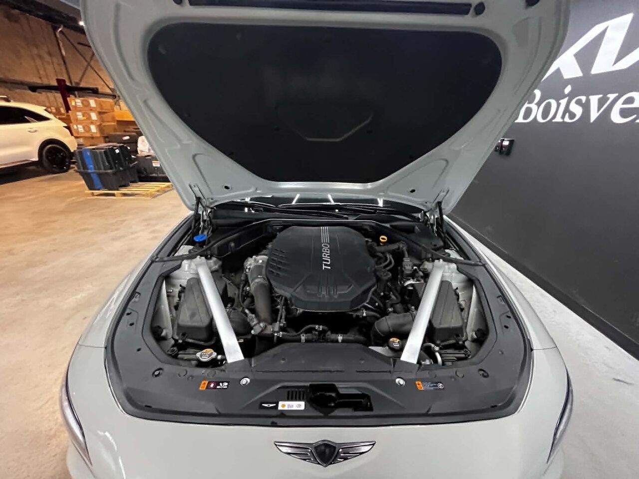 Genesis G70 2024 Gris Blainville - photo #31