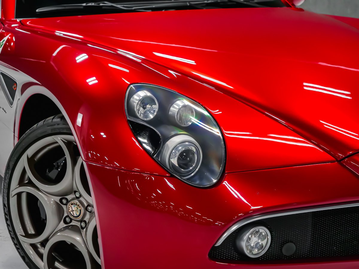 Alfa Romeo 8C Competizione 2008 Rouge Montréal - photo #29